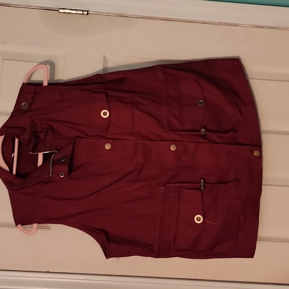 WINE DENIM HIKING UTILITY VEST